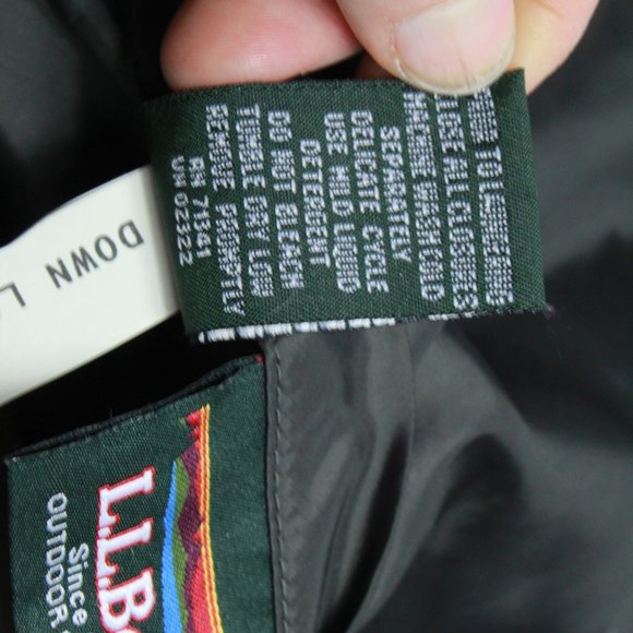 L.L. Bean Reversible Down Puffer Winter Vest - Picture 7 of 8